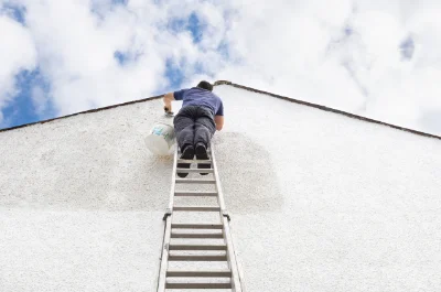 Peinture extérieure au Ménil-de-Briouze — façades et ravalement